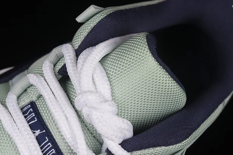 All categories Air Jordan Jordan series basketball shoes Air Jordan 11 F version Air Jordan 11 Retro Low AJ11 navy low top layer genuine standard genuine carbon sports culture basketball shoes 528895-007